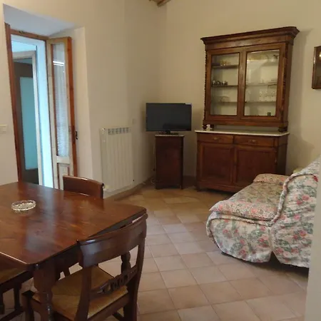 Via Urbani 10